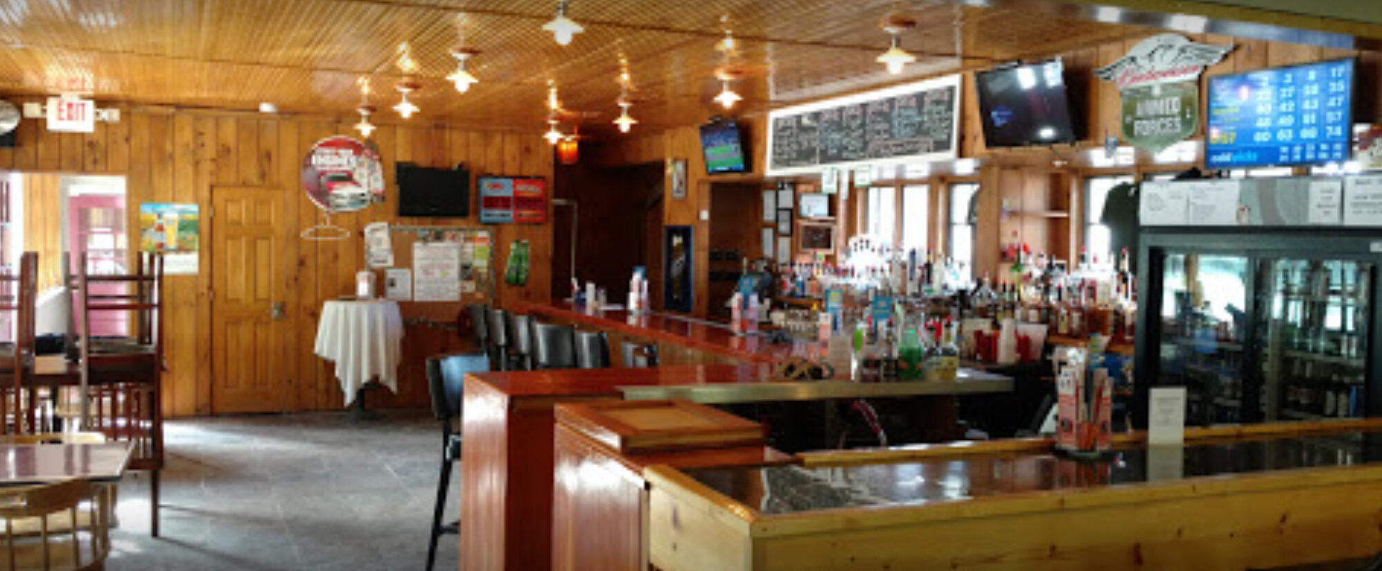 Beaverdel Hotel and Campground Bar